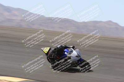 media/Apr-10-2022-SoCal Trackdays (Sun) [[f104b12566]]/Bowl (11am)/